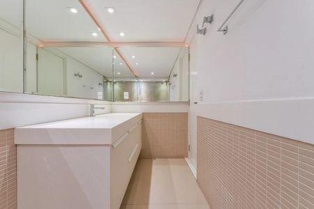 Apartamento à venda com 244m², 3 quartos e 3 vagas Apartamento à venda com 244m², 3 quartos e 3 vagasFoto 38
