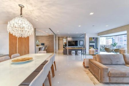 Apartamento à venda com 244m², 3 quartos e 3 vagas Apartamento à venda com 244m², 3 quartos e 3 vagasFoto 11