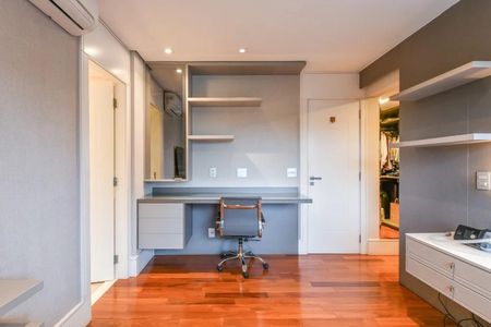 Apartamento à venda com 244m², 3 quartos e 3 vagas Apartamento à venda com 244m², 3 quartos e 3 vagasFoto 43