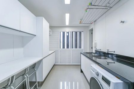 Apartamento à venda com 244m², 3 quartos e 3 vagas Apartamento à venda com 244m², 3 quartos e 3 vagasFoto 35