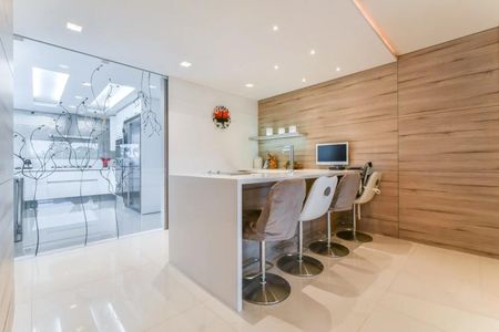Apartamento à venda com 244m², 3 quartos e 3 vagas Apartamento à venda com 244m², 3 quartos e 3 vagasFoto 26