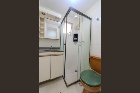Apartamento para alugar com 57m², 2 quartos e 1 vaga Apartamento para alugar com 57m², 2 quartos e 1 vagaBanheiro da Suíte 1