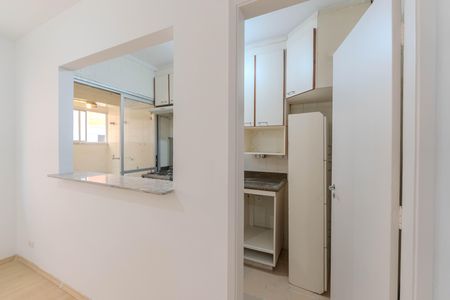 Apartamento para alugar com 57m², 2 quartos e 1 vaga Apartamento para alugar com 57m², 2 quartos e 1 vagaCozinha e Área de Serviço