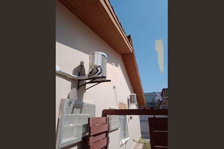 Casa à venda com 105m², 3 quartos e 3 vagas
