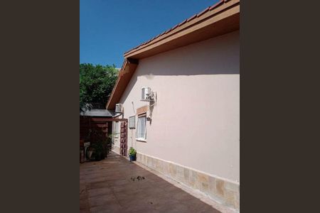 Casa à venda com 105m², 3 quartos e 3 vagas