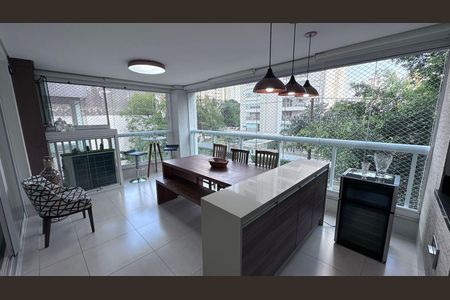 Apartamento à venda com 3 quartos, 118m² em Água Branca, São Paulo