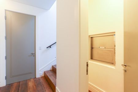 Casa à venda com 1057m², 5 quartos e 10 vagas Casa à venda com 1057m², 5 quartos e 10 vagasFoto 38