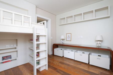 Casa à venda com 1057m², 5 quartos e 10 vagas Casa à venda com 1057m², 5 quartos e 10 vagasFoto 41