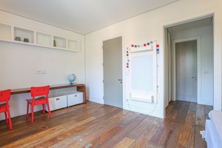 Casa à venda com 1057m², 5 quartos e 10 vagas Casa à venda com 1057m², 5 quartos e 10 vagasFoto 45