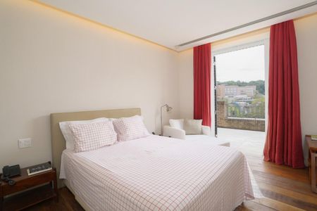 Casa à venda com 1057m², 5 quartos e 10 vagas Casa à venda com 1057m², 5 quartos e 10 vagasFoto 59