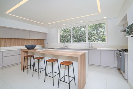 Casa à venda com 1057m², 5 quartos e 10 vagas Casa à venda com 1057m², 5 quartos e 10 vagasFoto 32