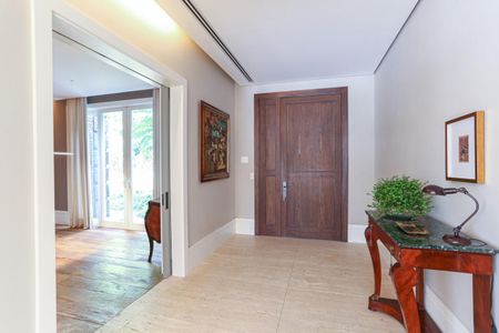 Casa à venda com 1057m², 5 quartos e 10 vagas Casa à venda com 1057m², 5 quartos e 10 vagasFoto 12