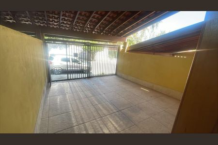 Casa para alugar com 110m², 2 quartos e 2 vagas