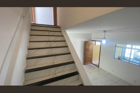 Casa para alugar com 110m², 2 quartos e 2 vagas