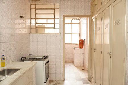 Apartamento à venda com 105m², 2 quartos e sem vaga Apartamento à venda com 105m², 2 quartos e sem vagaCozinha