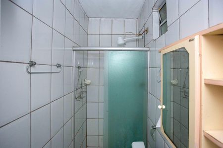 Banheiro da Suíte Cas 1 de casa à venda com 7 quartos, 235m² em Eldorado, Diadema
