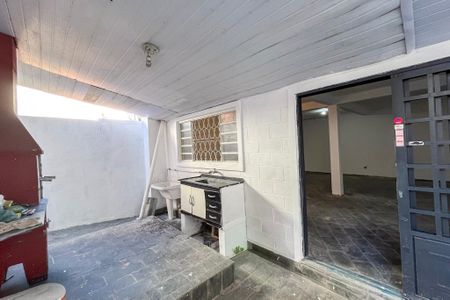 Casa para alugar com 199m², 2 quartos e 4 vagas Casa para alugar com 199m², 2 quartos e 4 vagasÁrea de Serviço