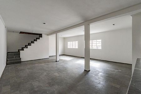 Área externa de casa para alugar com 2 quartos, 285m² em Vila Gumercindo, São Paulo