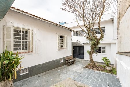 Área externa de casa para alugar com 2 quartos, 285m² em Vila Gumercindo, São Paulo