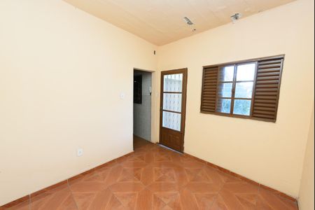 Sala de casa para alugar com 2 quartos, 80m² em Califórnia, Belo Horizonte