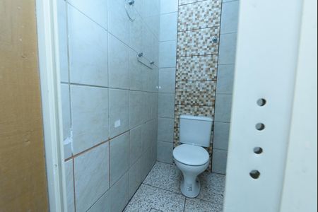 Casa para alugar com 80m², 2 quartos e sem vaga Casa para alugar com 80m², 2 quartos e sem vagaBanheiro