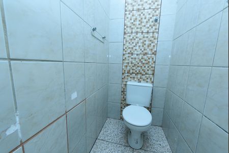 Casa para alugar com 80m², 2 quartos e sem vaga Casa para alugar com 80m², 2 quartos e sem vagaBanheiro