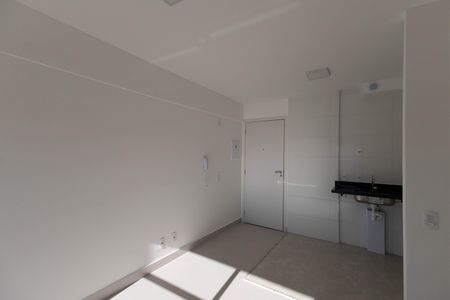 Studio para alugar com 27m², 1 quarto e sem vaga Studio para alugar com 27m², 1 quarto e sem vagaSala / Cozinha