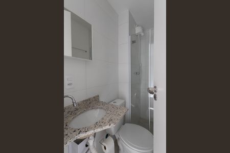 Studio para alugar com 27m², 1 quarto e sem vaga Studio para alugar com 27m², 1 quarto e sem vagaBanheiro