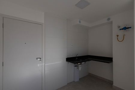 Studio para alugar com 27m², 1 quarto e sem vaga Studio para alugar com 27m², 1 quarto e sem vagaSala / Cozinha