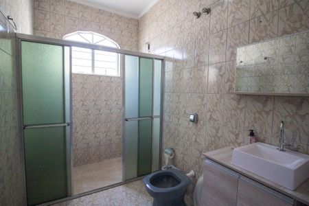 Casa para alugar com 187m², 3 quartos e 2 vagas Casa para alugar com 187m², 3 quartos e 2 vagasBanheiro Social