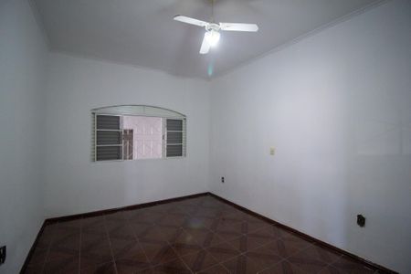 Casa para alugar com 187m², 3 quartos e 2 vagas Casa para alugar com 187m², 3 quartos e 2 vagasQuarto 2