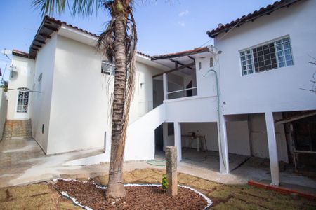 Casa para alugar com 187m², 3 quartos e 2 vagas Casa para alugar com 187m², 3 quartos e 2 vagasArea Externa