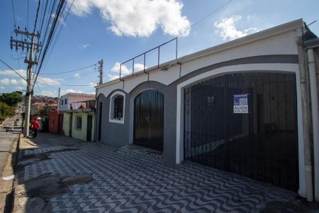 Casa para alugar com 187m², 3 quartos e 2 vagas Casa para alugar com 187m², 3 quartos e 2 vagasFachada