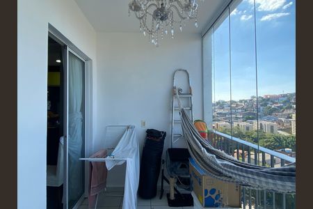 Apartamento para alugar com 74m², 3 quartos e 1 vaga Apartamento para alugar com 74m², 3 quartos e 1 vagaVaranda