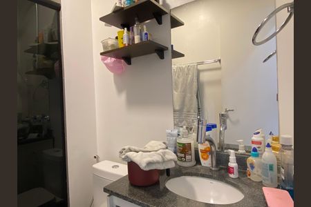 Apartamento para alugar com 74m², 3 quartos e 1 vaga Apartamento para alugar com 74m², 3 quartos e 1 vagaBanheiro