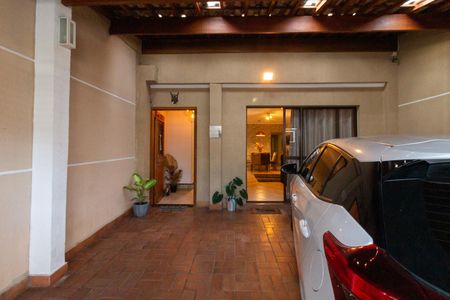 Garagem de casa à venda com 3 quartos, 125m² em Jardim Rosa Maria, São Paulo