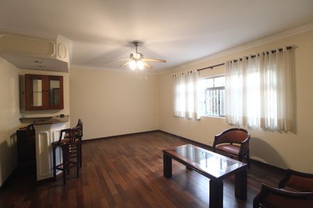 Sala de casa à venda com 5 quartos, 207m² em Vila Campo Grande, São Paulo