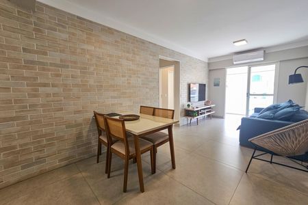 Apartamento para alugar com 2 quartos, 72m² em Jardim Las Palmas, Guarujá