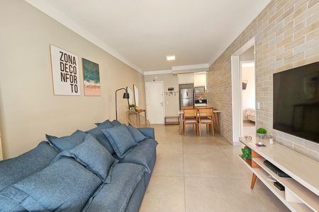 Apartamento para alugar com 2 quartos, 72m² em Jardim Las Palmas, Guarujá