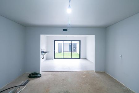 Casa à venda com 219m², 3 quartos e 4 vagas Casa à venda com 219m², 3 quartos e 4 vagasSala
