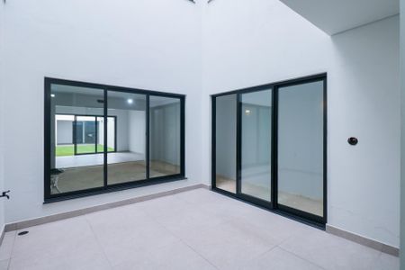 Casa à venda com 219m², 3 quartos e 4 vagas Casa à venda com 219m², 3 quartos e 4 vagasJardim de Inverno