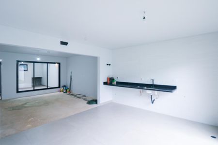 Casa à venda com 219m², 3 quartos e 4 vagas Casa à venda com 219m², 3 quartos e 4 vagasCozinha