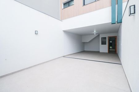 Casa à venda com 219m², 3 quartos e 4 vagas Casa à venda com 219m², 3 quartos e 4 vagasGaragem