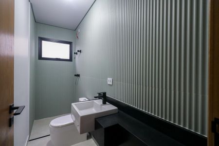 Casa à venda com 219m², 3 quartos e 4 vagas Casa à venda com 219m², 3 quartos e 4 vagasBanheiro da Suíte 2