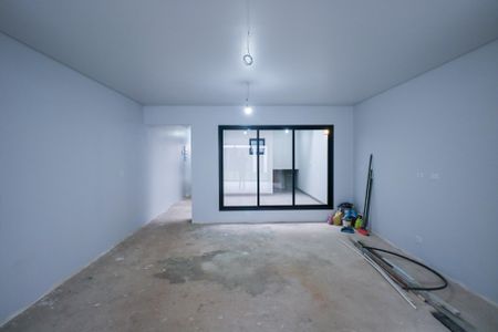 Casa à venda com 219m², 3 quartos e 4 vagas Casa à venda com 219m², 3 quartos e 4 vagasSala