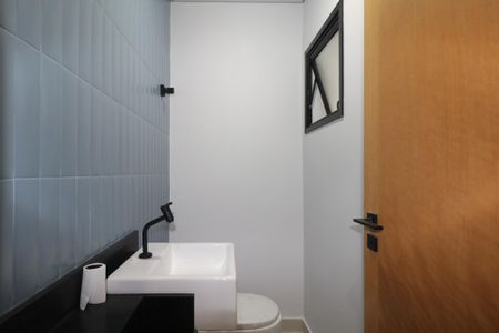 Casa à venda com 219m², 3 quartos e 4 vagas Casa à venda com 219m², 3 quartos e 4 vagasLavabo