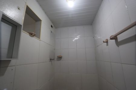 Banheiro da Suíte de casa para alugar com 1 quarto, 45m² em Vila Antonieta, São Paulo