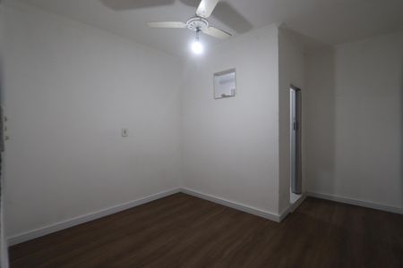 Suíte de casa para alugar com 1 quarto, 45m² em Vila Antonieta, São Paulo