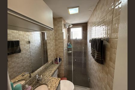 Banheiro  de apartamento à venda com 2 quartos, 50m² em Parque Erasmo Assunção, Santo André