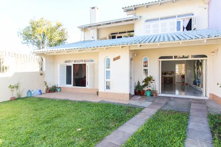 Casa à venda com 247m², 3 quartos e 3 vagasÁrea externa
